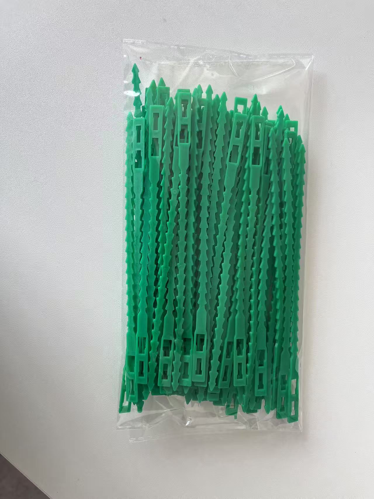 Wiederverwendbare Pflanzenbinder 13 cm für Tomaten und Stauden